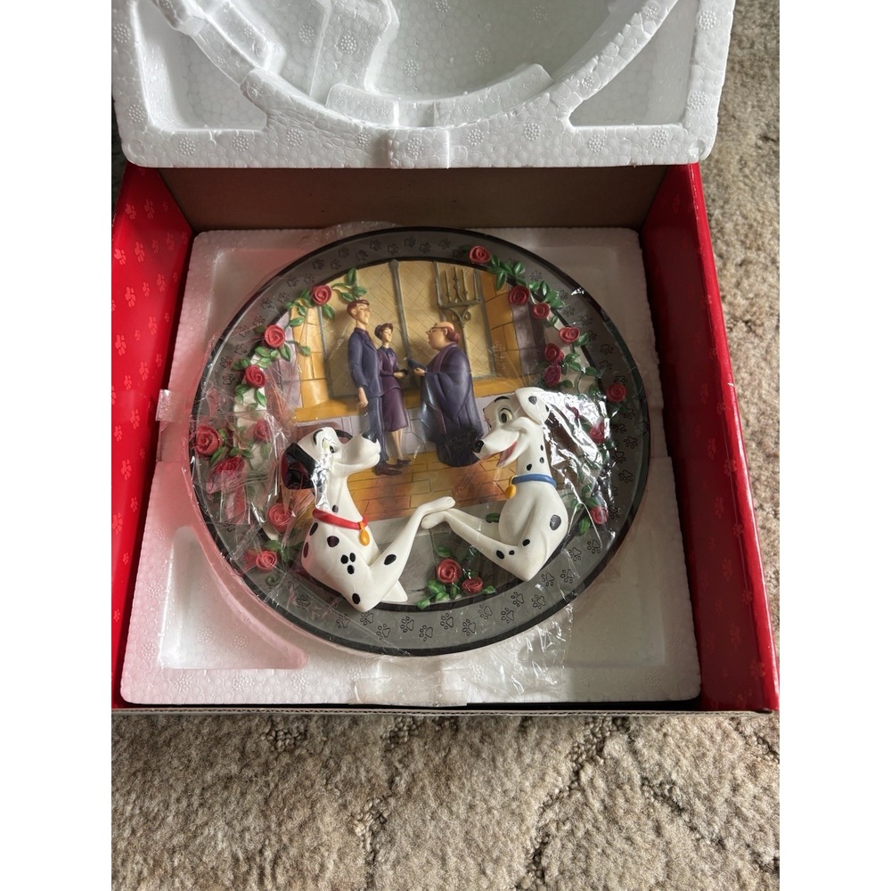 Disney 101 Dalmatians Wedding 3D Sculpted Collector Plate Pongo Perdita Box